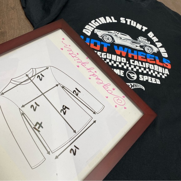 NWT Hot Wheels Mens Long Sleeve T-Shirt - Picture 2 of 5